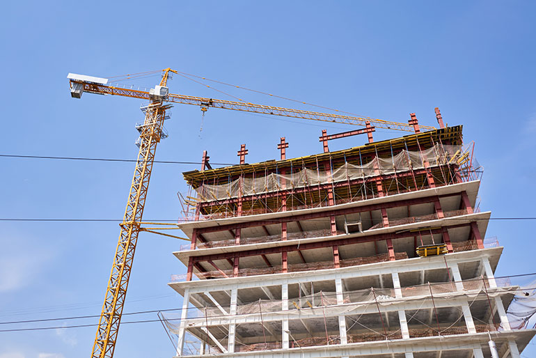 Luffing jib cranes use hydraulics heavily to turn the platform and lift the loads.
