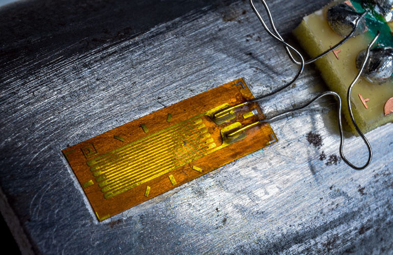 Strain gauge