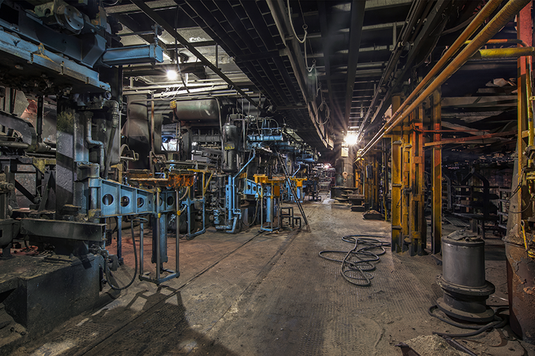 Environmental exposure is a huge cause of hydraulic contamination.