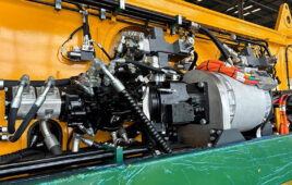Comprising an Editron PMI375-T1100 motor and D1P 260-cc pump, Danfoss’ eHydraulic system delivers peak performance and maximizes hydraulic system efficiency, extending runtime on a single charge for Sany's crawler crane.