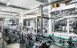 Industrial facilities rely heavily on fluid power systems. Contamination is still the biggest threat to both hydraulic and pneumatic machines, so proper prevention of risks like water, heat and particles is crucial.