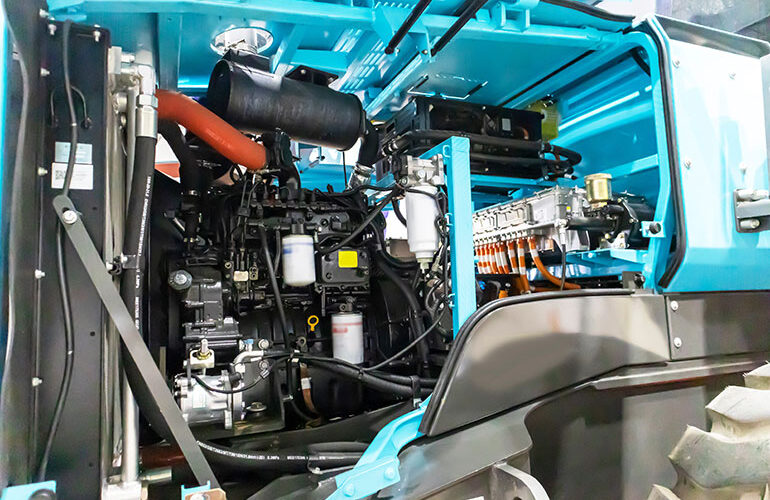 Tractors and AG equipment, for example, nearly exclusively use the venerable spin-on filter assembly for their hydraulics.